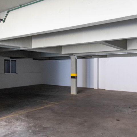 Apartamento à venda com 128m², 2 quartos e 2 vagas Apartamento à venda com 128m², 2 quartos e 2 vagasGaragem