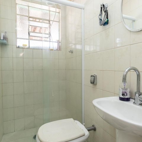Casa à venda com 134m², 3 quartos e 2 vagasBanheiro 1