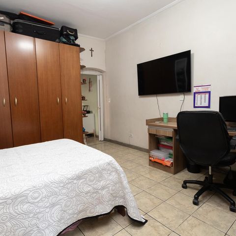 Casa à venda com 134m², 3 quartos e 2 vagasSuíte