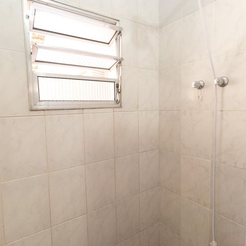 Casa à venda com 134m², 3 quartos e 2 vagasBanheiro da Suíte