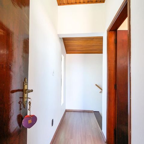 Casa à venda com 200m², 3 quartos e 4 vagasHall da suíte 02