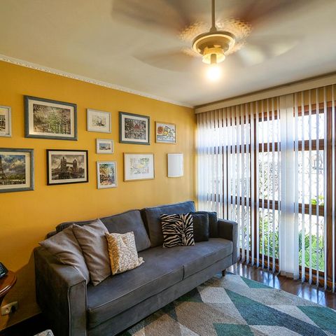 Casa à venda com 200m², 3 quartos e 4 vagasSala de estar