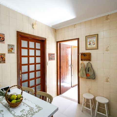 Casa à venda com 200m², 3 quartos e 4 vagasCozinha
