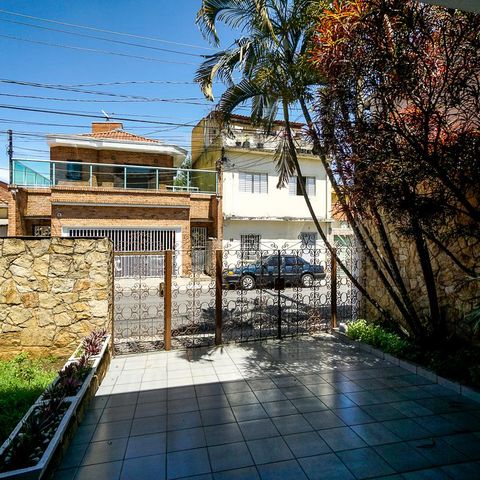 Casa à venda com 200m², 3 quartos e 4 vagasGaragem