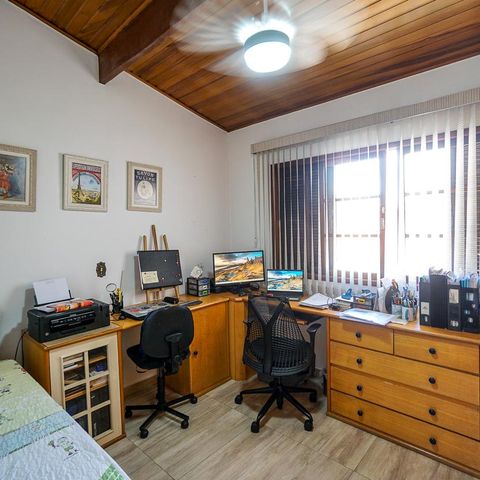 Casa à venda com 200m², 3 quartos e 4 vagasQuarto 