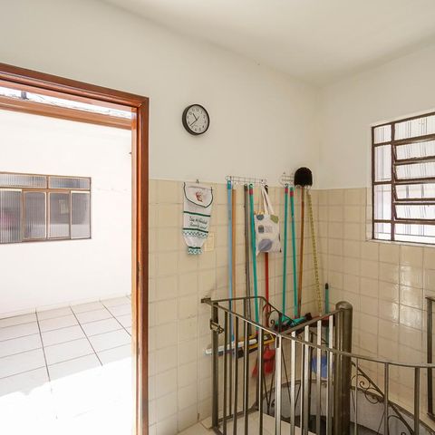 Casa à venda com 200m², 3 quartos e 4 vagasÁrea de serviço