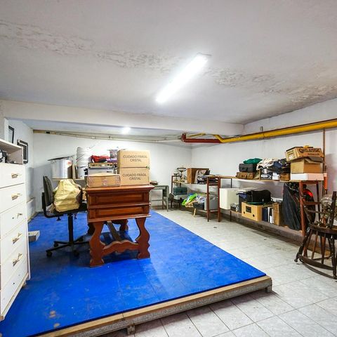 Casa à venda com 200m², 3 quartos e 4 vagasGaragem