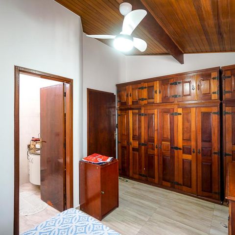 Casa à venda com 200m², 3 quartos e 4 vagasSuíte 01