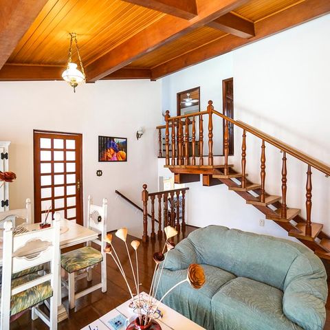 Casa à venda com 200m², 3 quartos e 4 vagasSala de jantar