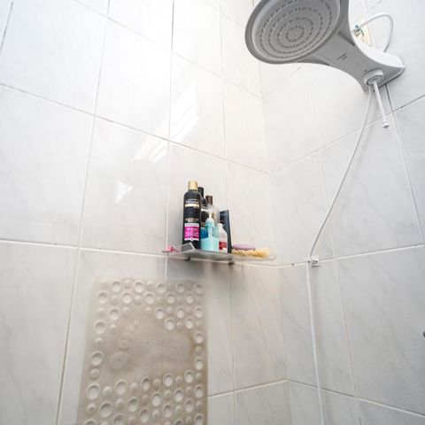 Casa à venda com 200m², 3 quartos e 4 vagasChuveiro