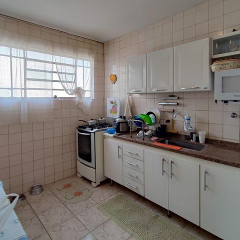 Apartamento à venda com 60m², 2 quartos e 2 vagas Apartamento à venda com 60m², 2 quartos e 2 vagasCozinha