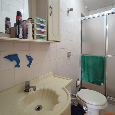 Apartamento à venda com 60m², 2 quartos e 2 vagas Apartamento à venda com 60m², 2 quartos e 2 vagasBanheiro