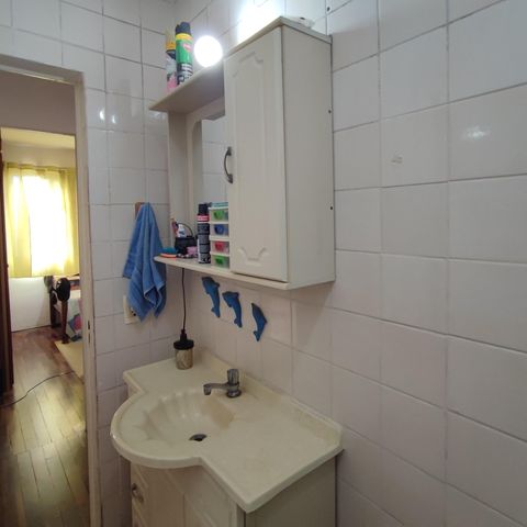 Apartamento à venda com 60m², 2 quartos e 2 vagas Apartamento à venda com 60m², 2 quartos e 2 vagasBanheiro