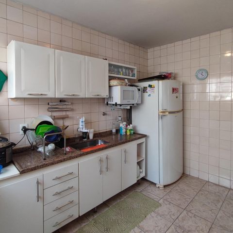 Apartamento à venda com 60m², 2 quartos e 2 vagas Apartamento à venda com 60m², 2 quartos e 2 vagasCozinha
