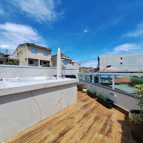 Casa à venda com 133m², 3 quartos e 2 vagas Casa à venda com 133m², 3 quartos e 2 vagasVaranda
