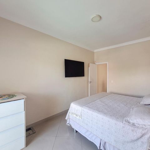 Casa à venda com 133m², 3 quartos e 2 vagas Casa à venda com 133m², 3 quartos e 2 vagasQuarto 3