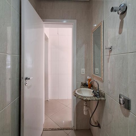 Casa à venda com 133m², 3 quartos e 2 vagas Casa à venda com 133m², 3 quartos e 2 vagasBanheiro