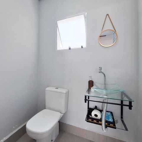 Casa à venda com 133m², 3 quartos e 2 vagas Casa à venda com 133m², 3 quartos e 2 vagasBanheiro de serviço