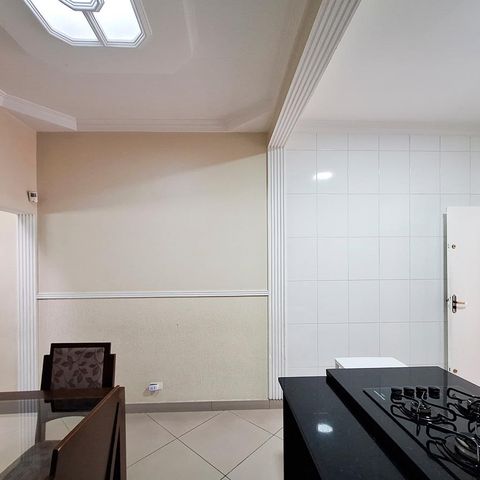 Casa à venda com 133m², 3 quartos e 2 vagas Casa à venda com 133m², 3 quartos e 2 vagasCopa