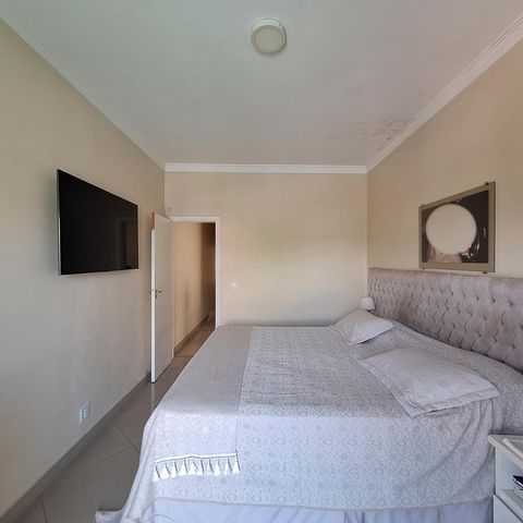Casa à venda com 133m², 3 quartos e 2 vagas Casa à venda com 133m², 3 quartos e 2 vagasQuarto 3