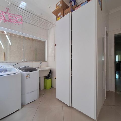 Casa à venda com 133m², 3 quartos e 2 vagas Casa à venda com 133m², 3 quartos e 2 vagasÁrea de Serviço