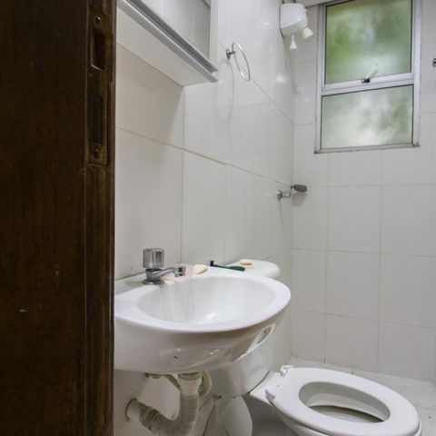 Apartamento à venda com 45m², 2 quartos e 2 vagasBanheiro Social