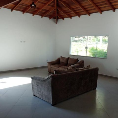 Casa à venda com 215m², 3 quartos e 8 vagas