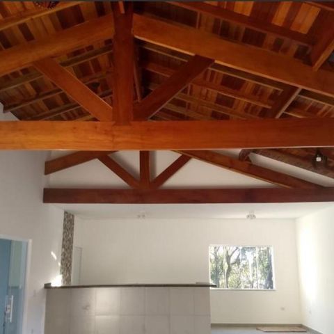 Casa à venda com 215m², 3 quartos e 8 vagas