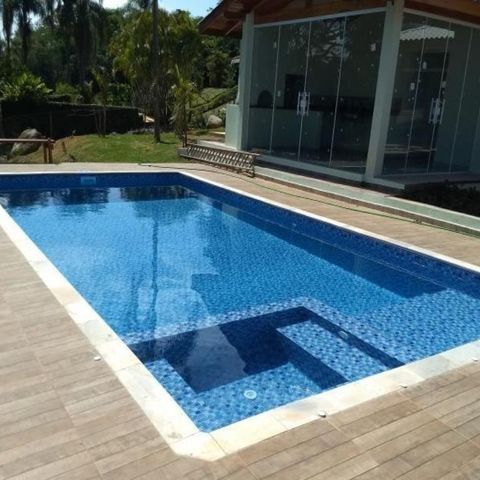 Casa à venda com 215m², 3 quartos e 8 vagas