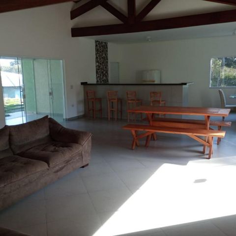 Casa à venda com 215m², 3 quartos e 8 vagas