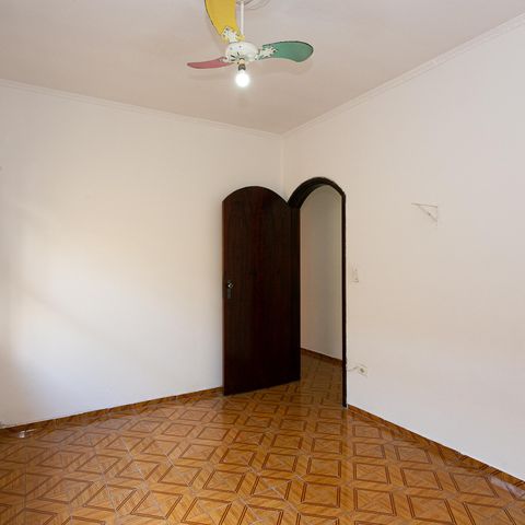 Casa à venda com 132m², 3 quartos e 2 vagas Casa à venda com 132m², 3 quartos e 2 vagasQuarto 3
