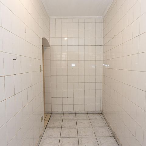 Casa à venda com 132m², 3 quartos e 2 vagas Casa à venda com 132m², 3 quartos e 2 vagasCozinha