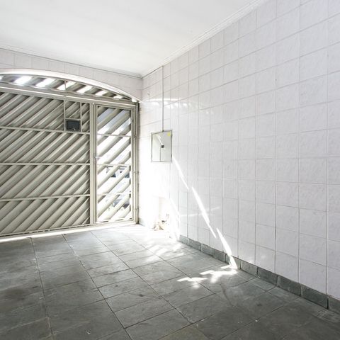 Casa à venda com 132m², 3 quartos e 2 vagas Casa à venda com 132m², 3 quartos e 2 vagasGaragem 1