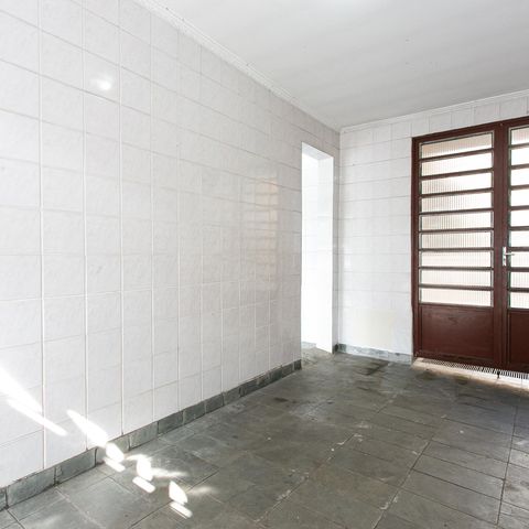 Casa à venda com 132m², 3 quartos e 2 vagas Casa à venda com 132m², 3 quartos e 2 vagasGaragem 1