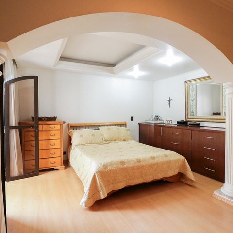 Apartamento à venda com 206m², 4 quartos e 4 vagasSuíte 2