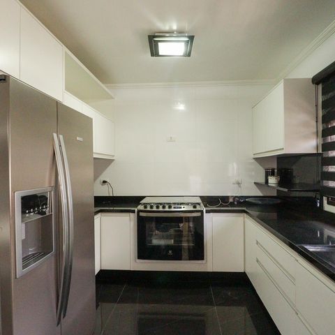 Apartamento à venda com 206m², 4 quartos e 4 vagasCozinha