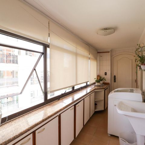 Apartamento à venda com 206m², 4 quartos e 4 vagasÁrea de Serviço