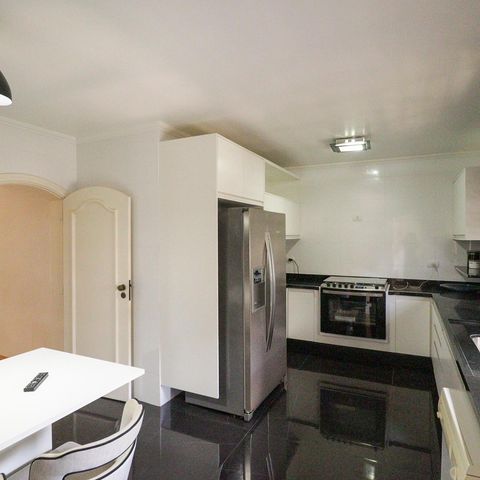 Apartamento à venda com 206m², 4 quartos e 4 vagasCozinha