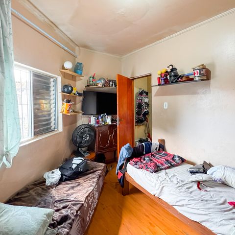 Casa à venda com 90m², 2 quartos e sem vagaQuarto 2
