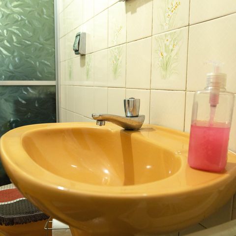 Casa à venda com 165m², 4 quartos e 2 vagasBanheiro