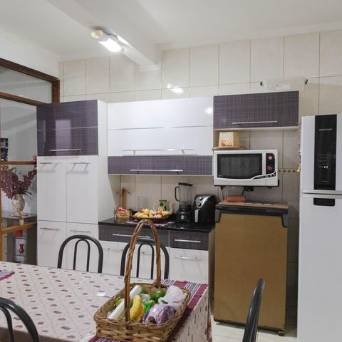 Casa à venda com 165m², 4 quartos e 2 vagasCozinha
