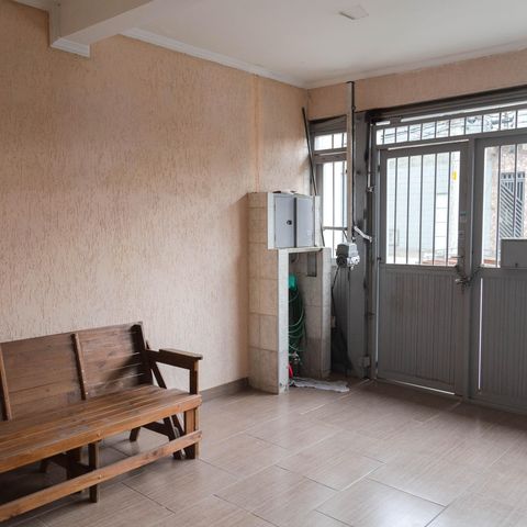 Casa à venda com 165m², 4 quartos e 2 vagasGaragem