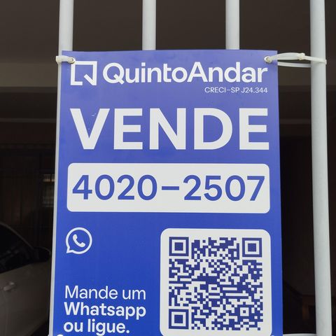 Casa à venda com 165m², 4 quartos e 2 vagasPlaquinha 
