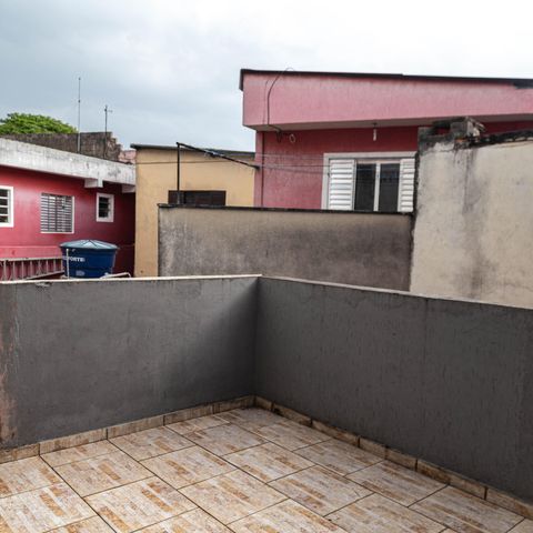 Casa à venda com 165m², 4 quartos e 2 vagasQuarto 01 Varanda