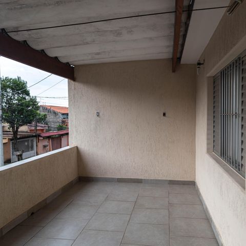 Casa à venda com 165m², 4 quartos e 2 vagasCobertura