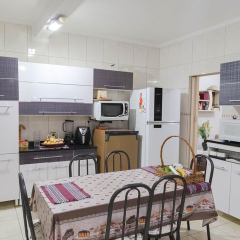 Casa à venda com 165m², 4 quartos e 2 vagasCozinha