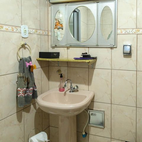 Casa à venda com 165m², 4 quartos e 2 vagasQuarto 04 Banheiro