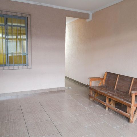 Casa à venda com 165m², 4 quartos e 2 vagasGaragem