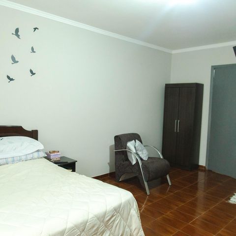 Casa à venda com 165m², 4 quartos e 2 vagasQuarto 04