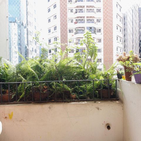 Apartamento à venda com 57m², 2 quartos e 1 vaga Apartamento à venda com 57m², 2 quartos e 1 vagaVaranda